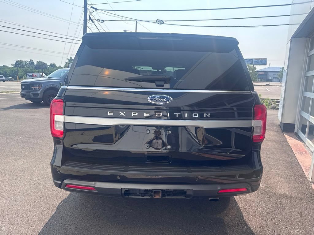 Used 2023 Ford Expedition XL AWD/4WD image 4