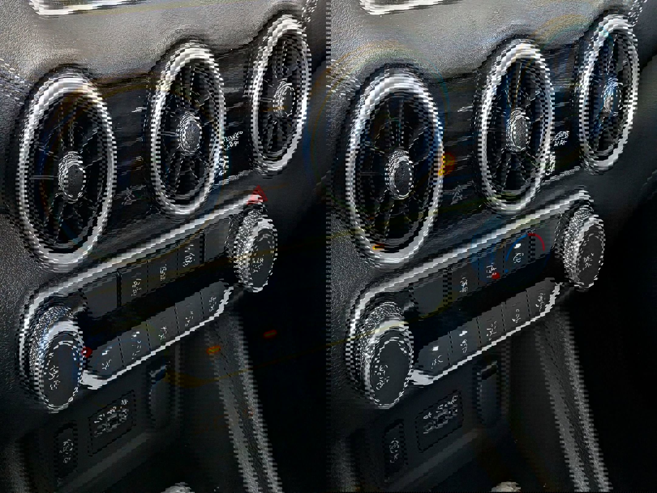 Used 2024 Nissan Sentra SV image 21