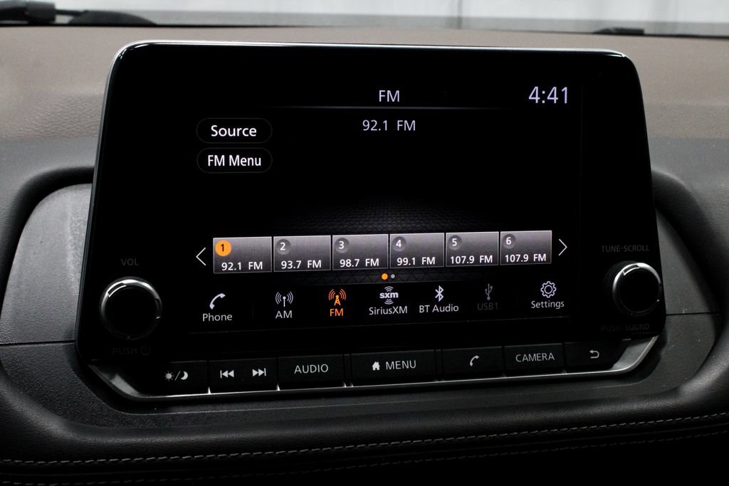 Certified 2023 Nissan Rogue SV w/ SV Premium B Package AWD/4WD image 3