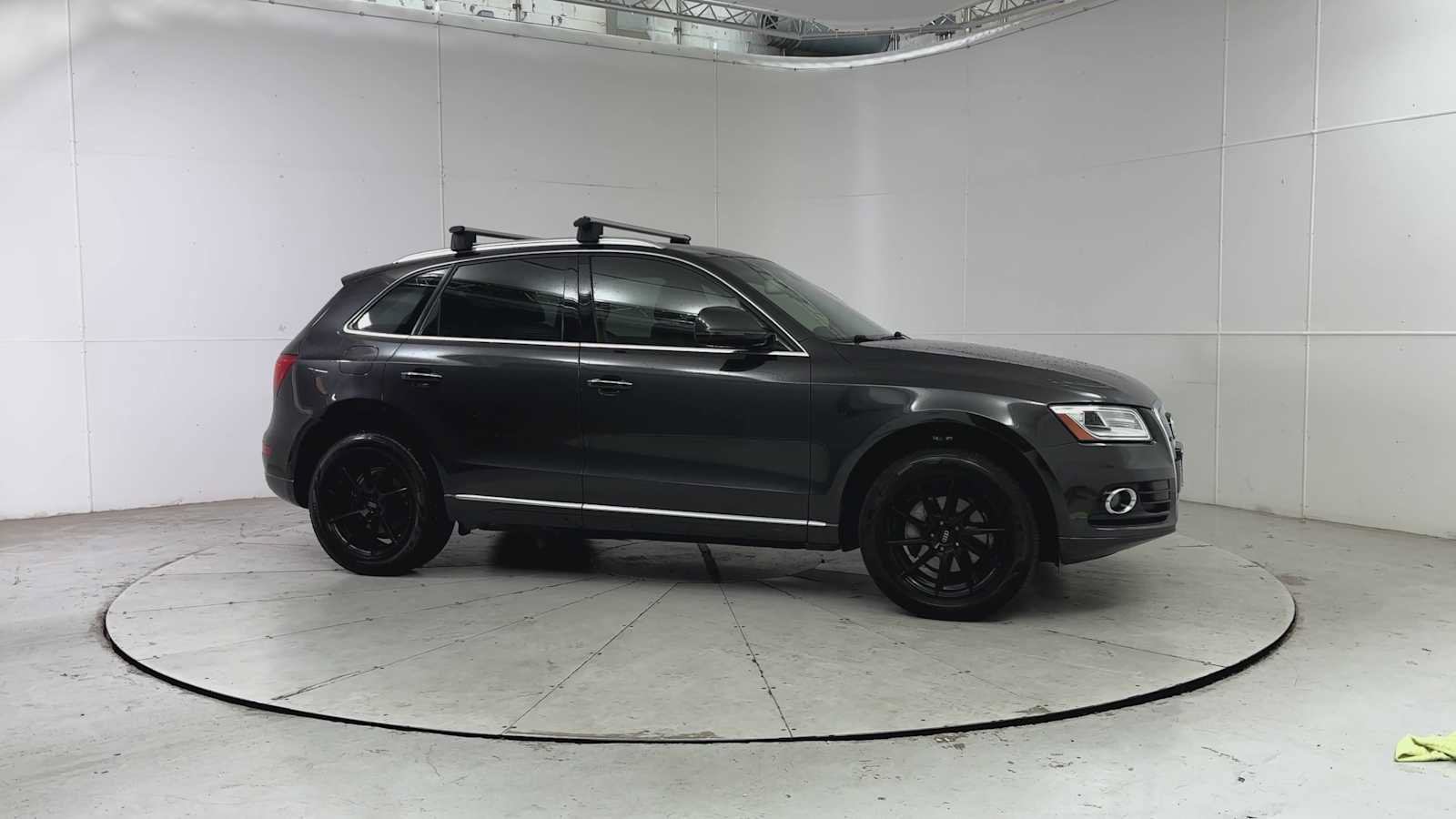 Used 2017 Audi Q5 2.0T Premium w/ Audi MMI Navigation Plus AWD/4WD image 4