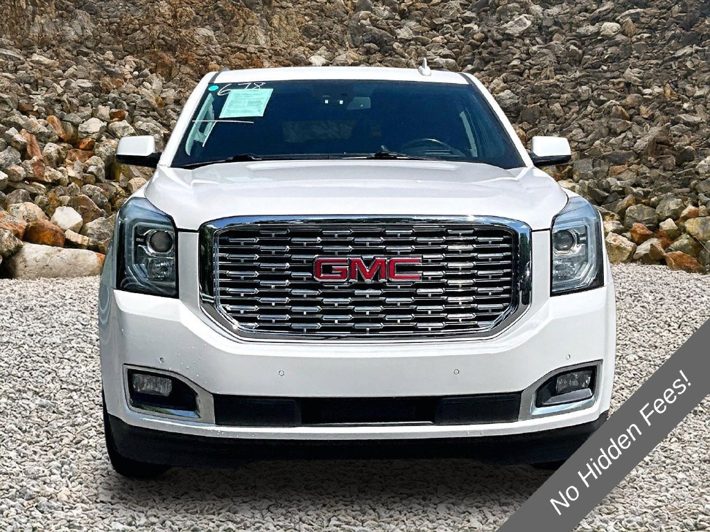 Used 2020 GMC Yukon Denali w/ Denali Premium Package AWD/4WD image 3