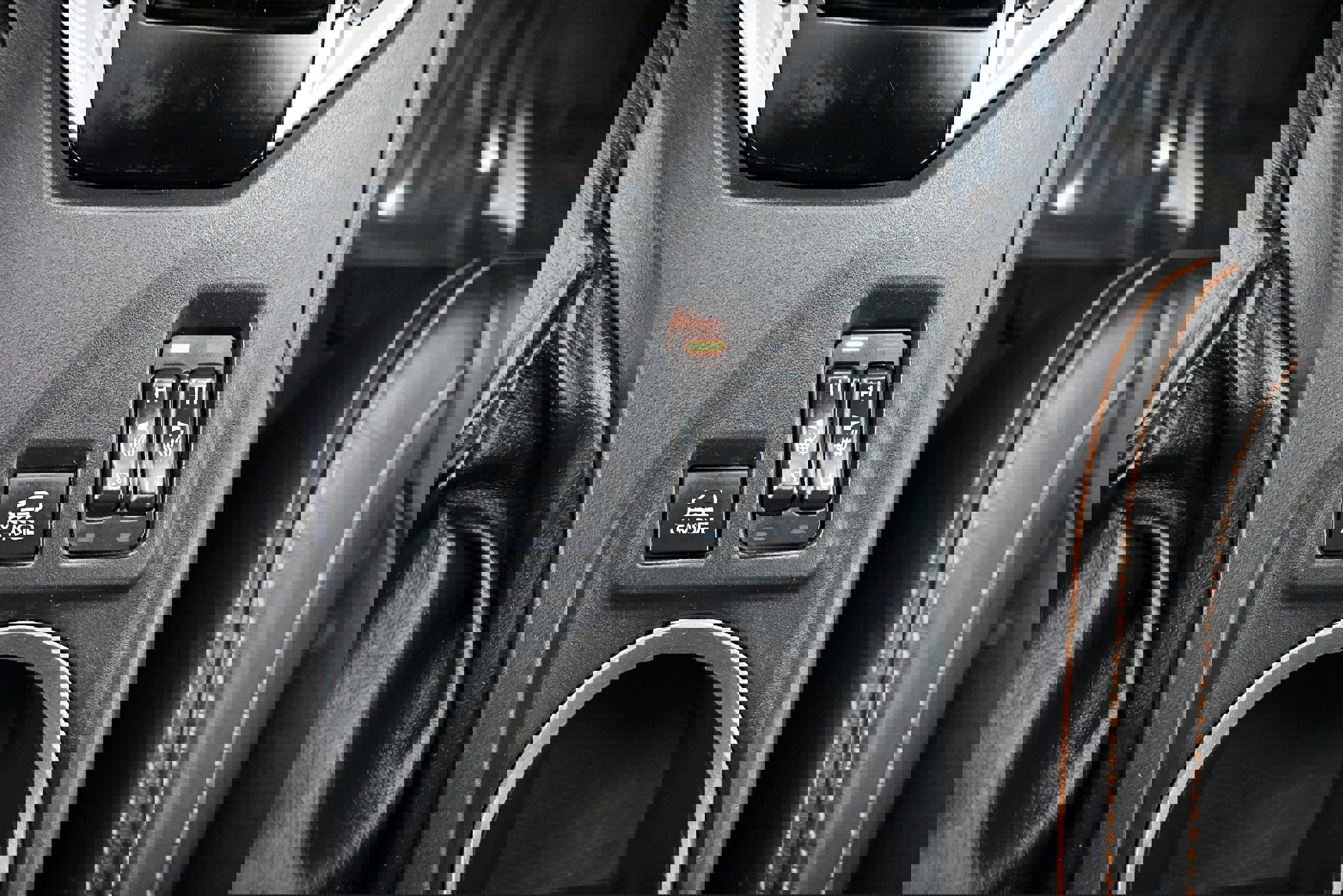 Used 2019 Subaru Crosstrek 2.0i Limited w/ Moonroof Package w/Navigation image 18