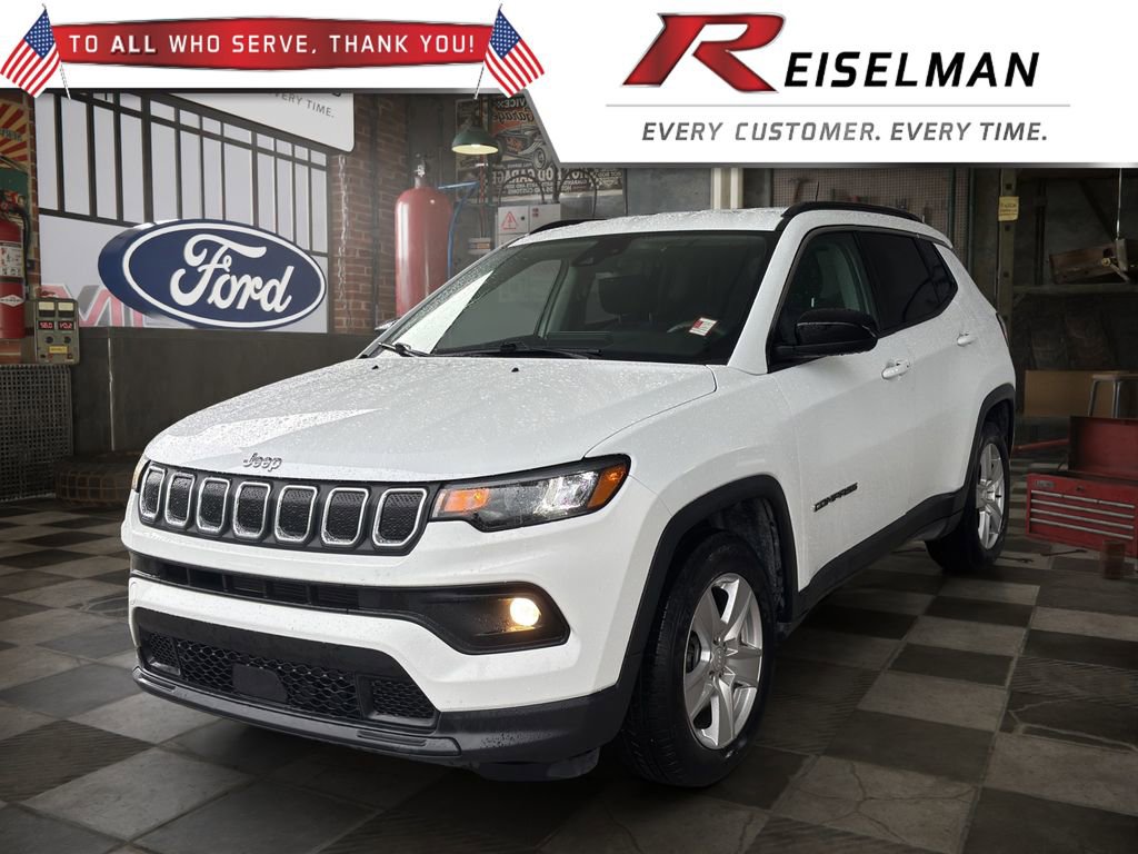 Used 2022 Jeep Compass Latitude FWD image 1