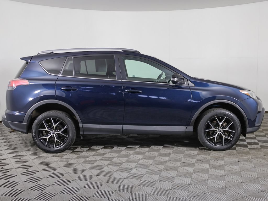 Used 2017 Toyota RAV4 SE AWD/4WD image 18