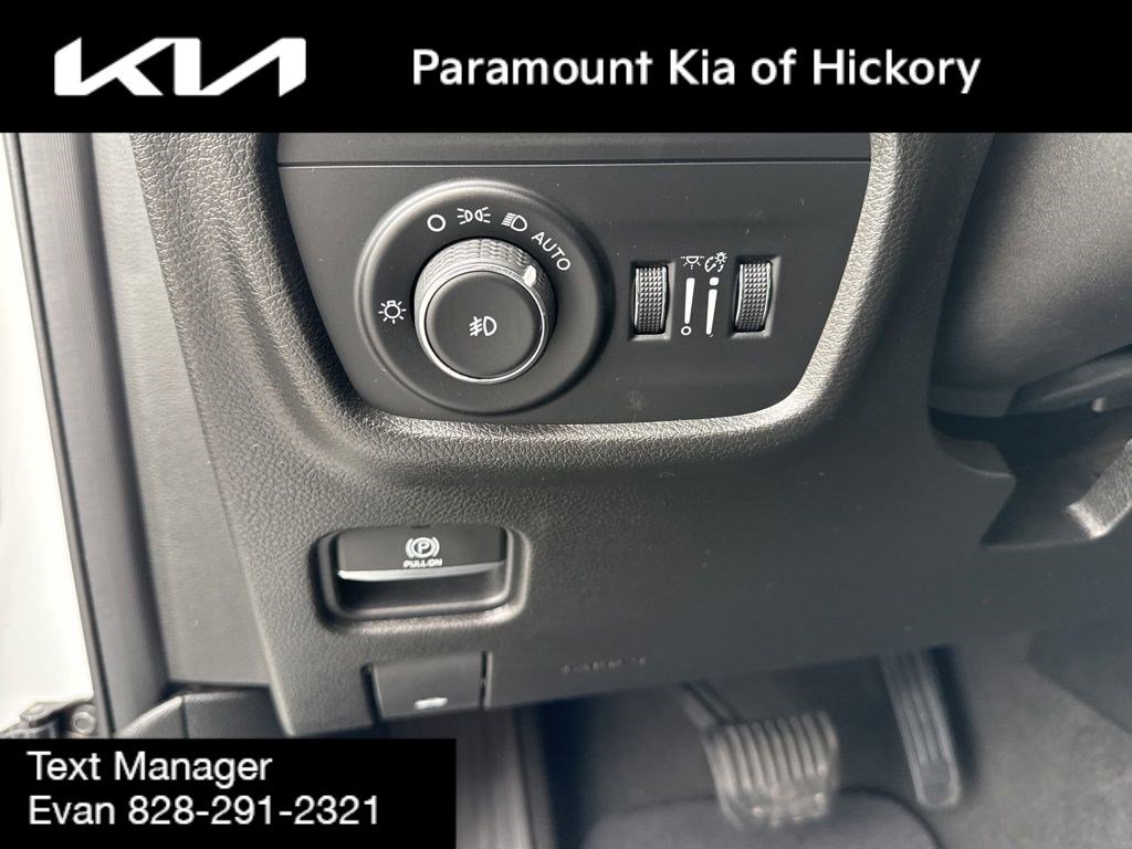 Used 2021 Jeep Grand Cherokee L Limited image 23