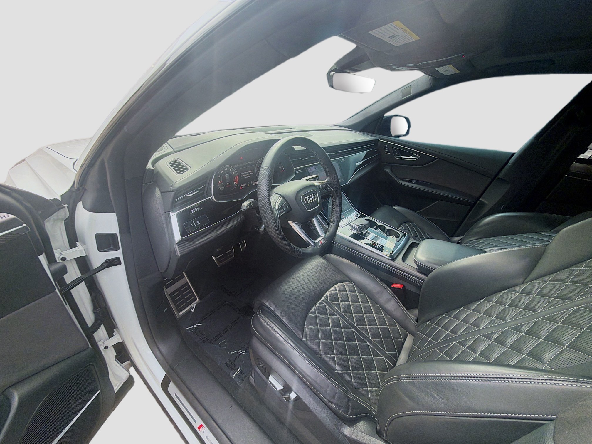 Used 2024 Audi SQ8 Prestige AWD/4WD image 9