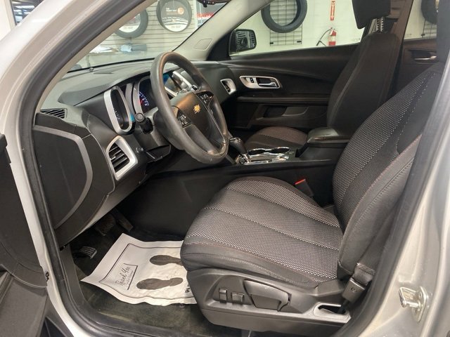 Used 2017 Chevrolet Equinox LS image 21