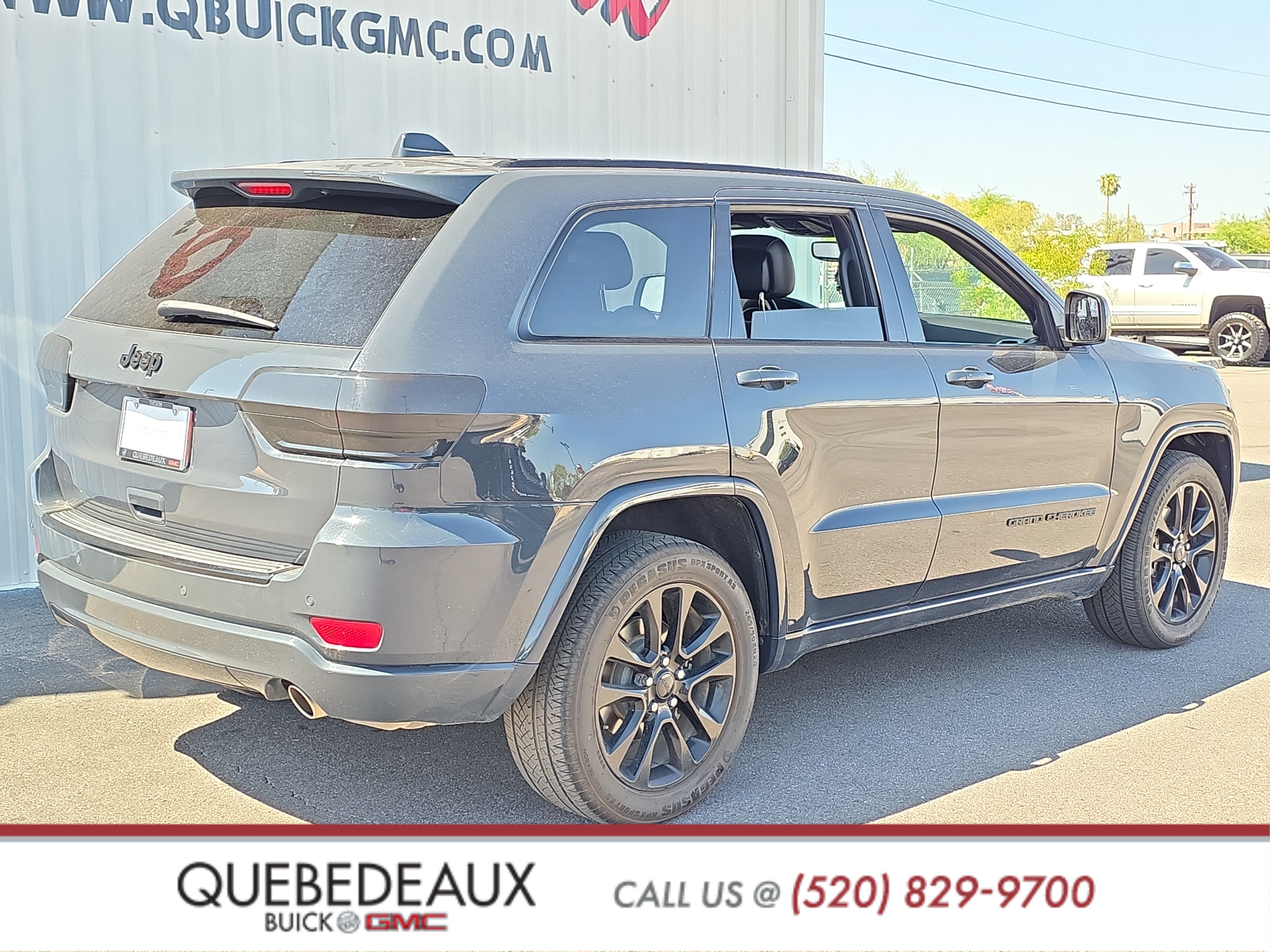 Used 2018 Jeep Grand Cherokee Altitude RWD image 7