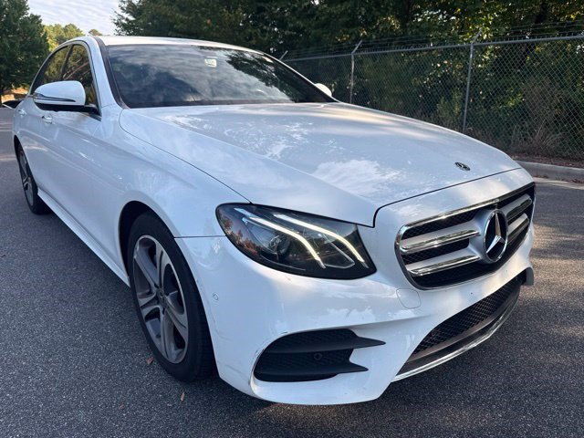 Used 2020 Mercedes-Benz E 350 4MATIC Sedan image 3