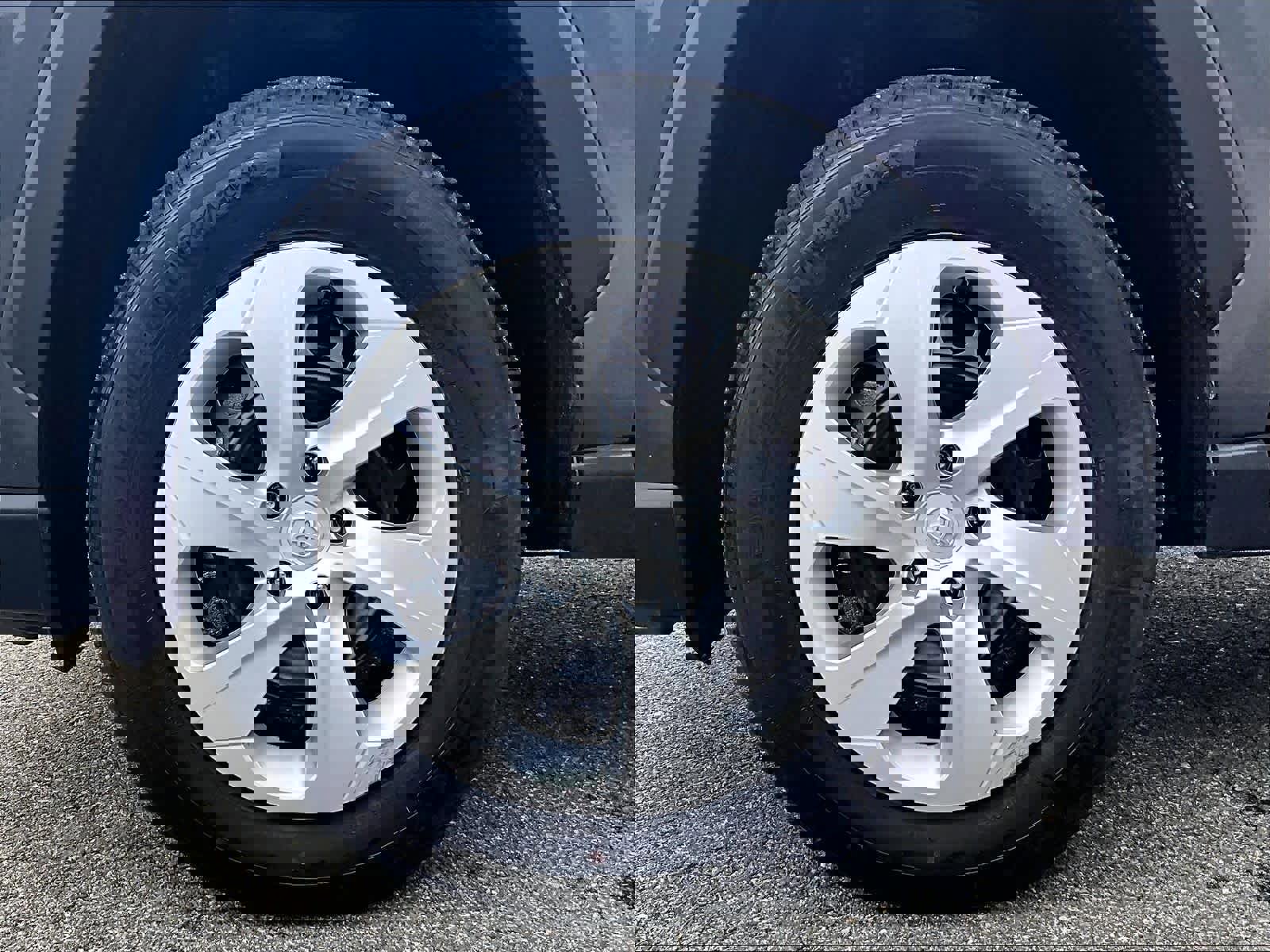 Used 2025 Toyota RAV4 LE image 7