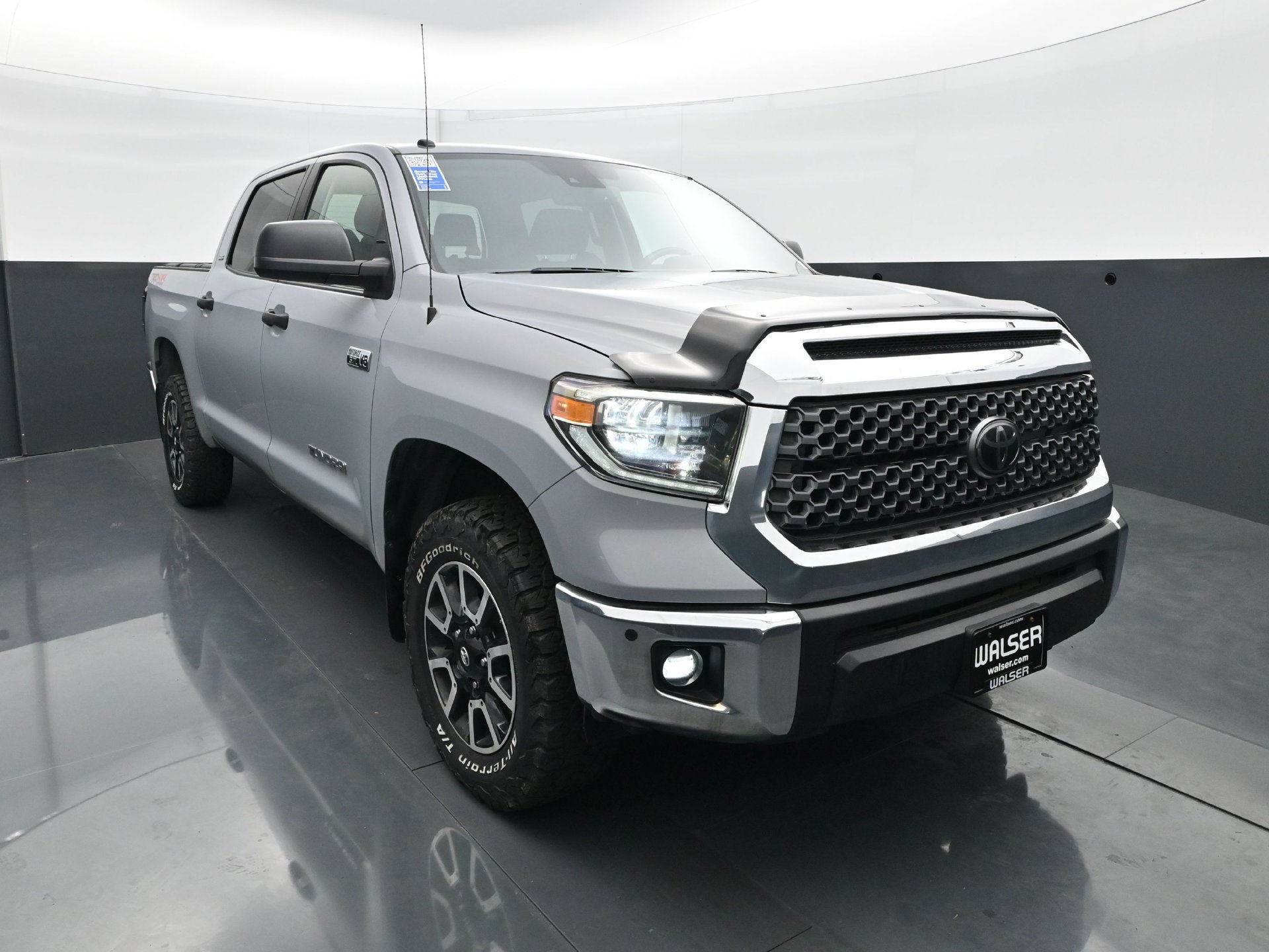 Used 2018 Toyota Tundra SR5 AWD/4WD image 11