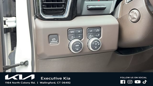 Used 2022 GMC Sierra 1500 Denali w/ Denali Reserve Package AWD/4WD image 13