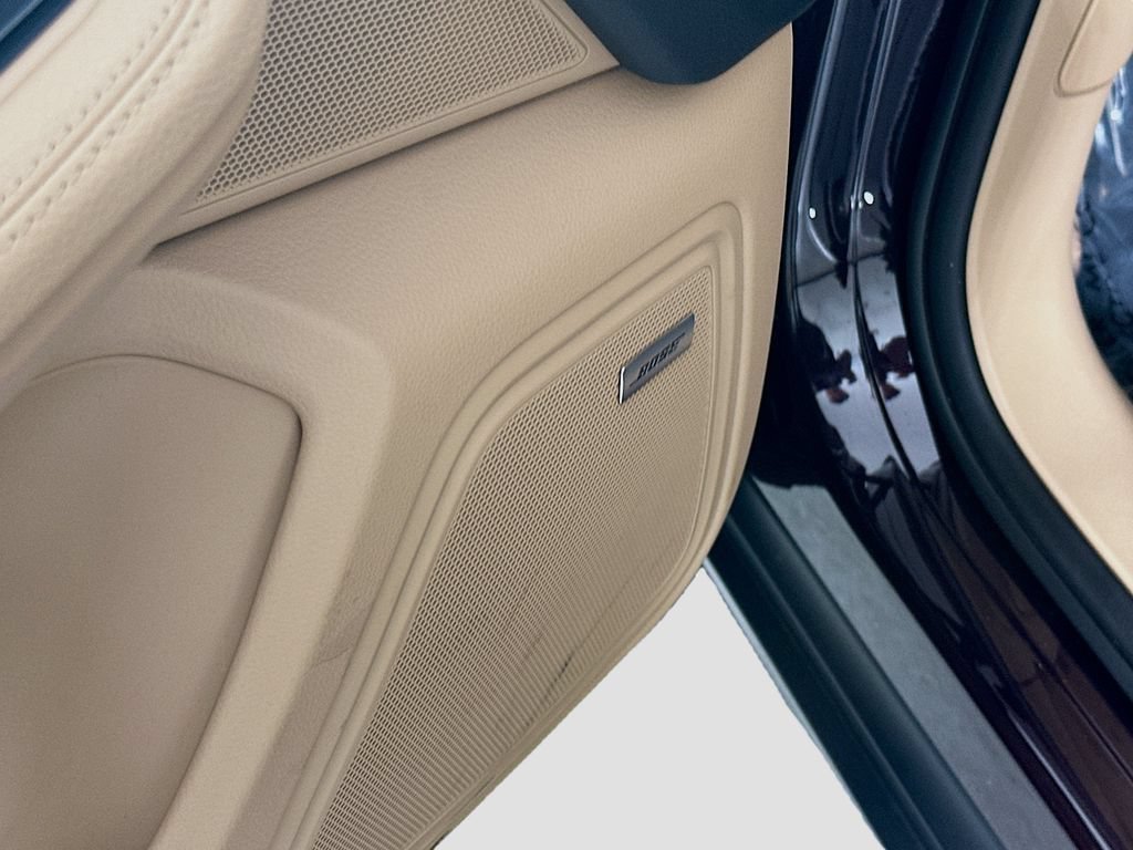 New 2026 Porsche Macan AWD/4WD image 21