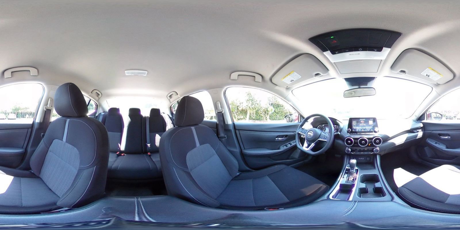 Used 2025 Nissan Sentra SV FWD image 40