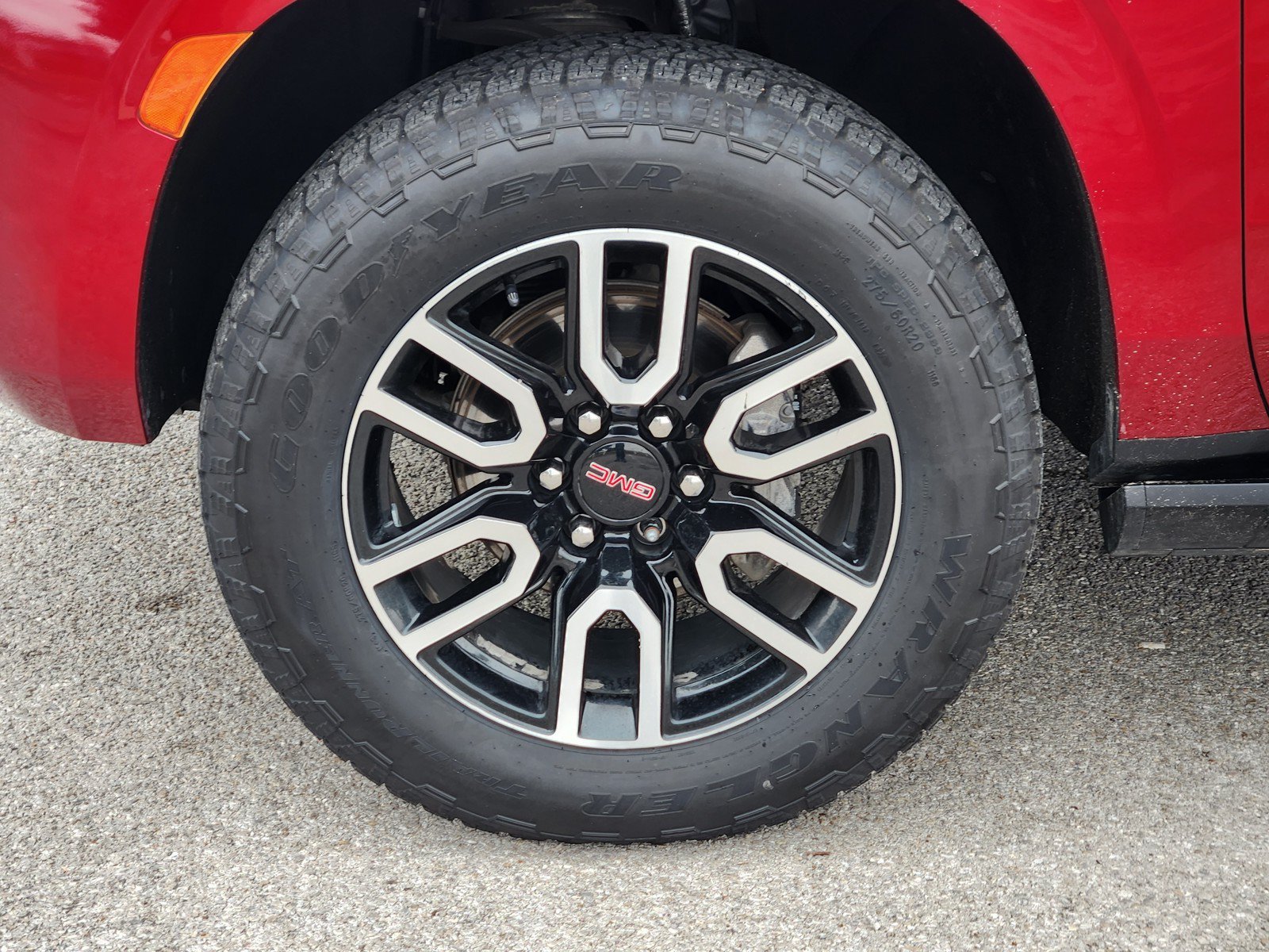 Used 2021 GMC Yukon AT4 w/ AT4 Premium Plus Package AWD/4WD image 33