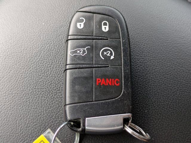 Used 2020 Jeep Grand Cherokee Limited image 27