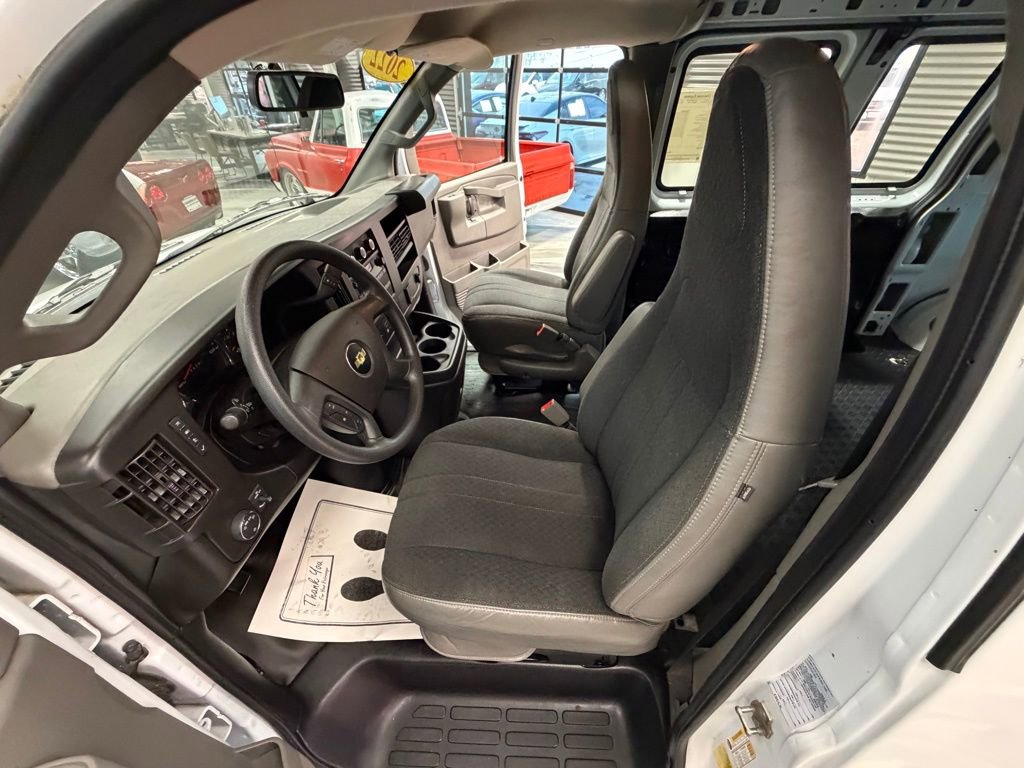 Used 2022 Chevrolet Express 2500 w/ Driver Convenience Package image 37