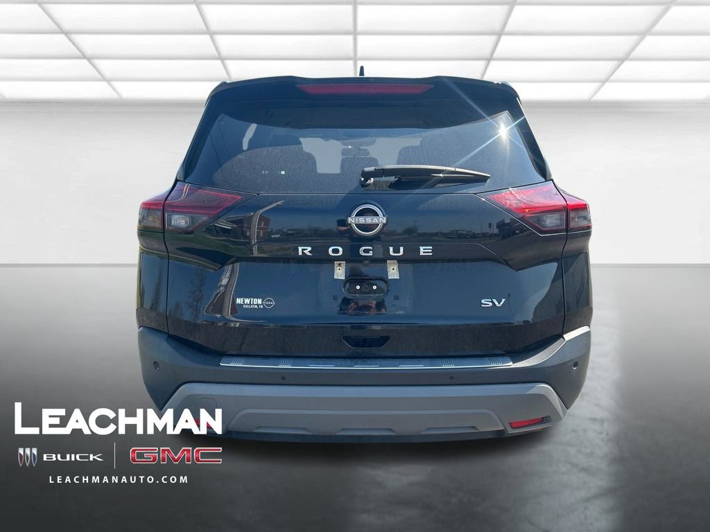 Used 2023 Nissan Rogue SV image 5