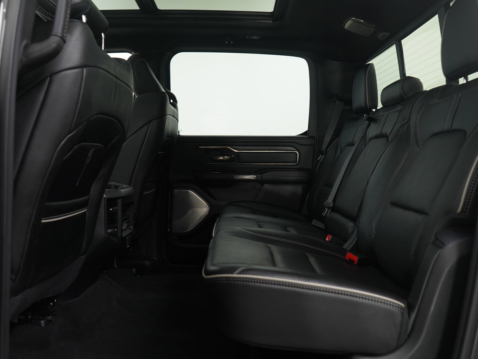Used 2021 RAM 1500 Limited w/ Night Edition AWD/4WD image 18