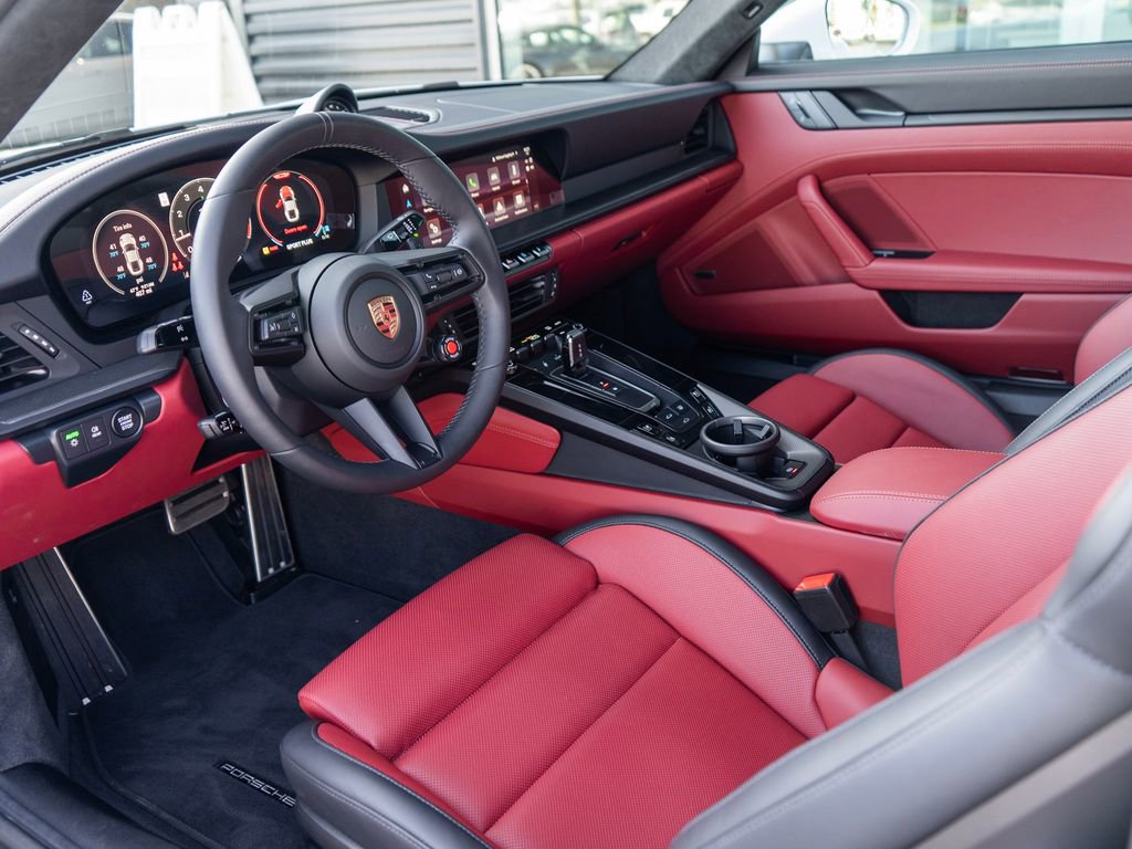 Used 2026 Porsche 911 Carrera GTS image 5