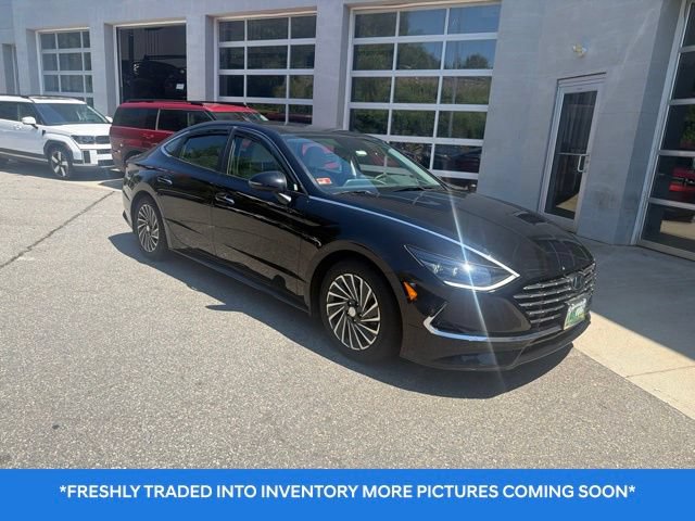 Used 2022 Hyundai Sonata Limited FWD image 1