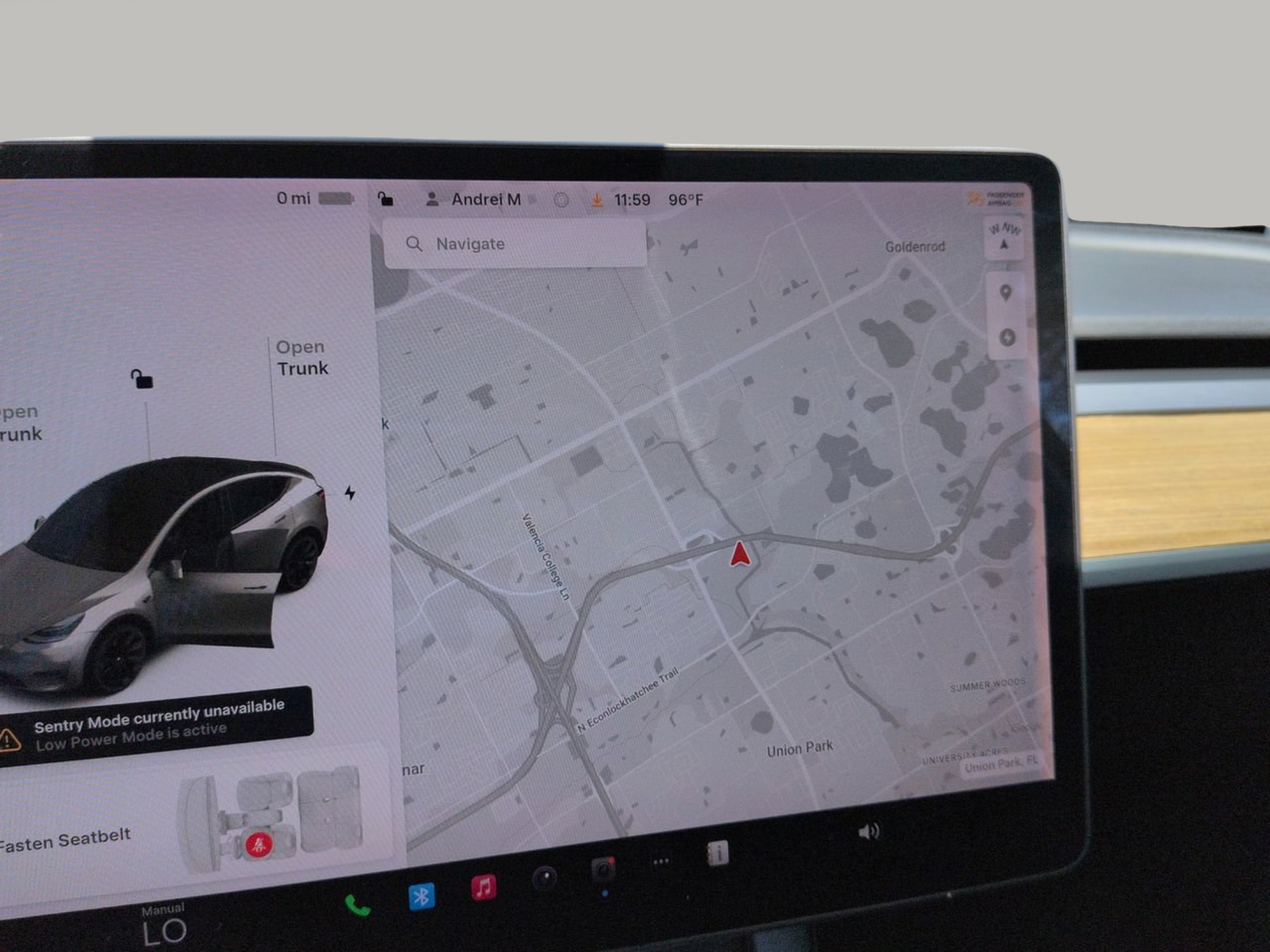 Used 2021 Tesla Model Y Long Range AWD/4WD image 25
