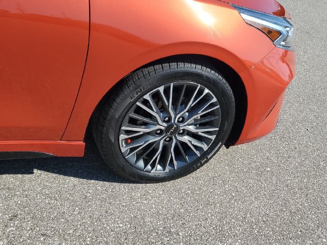 Used 2022 Kia Forte GT-Line w/ GT-Line Premium Package FWD image 6
