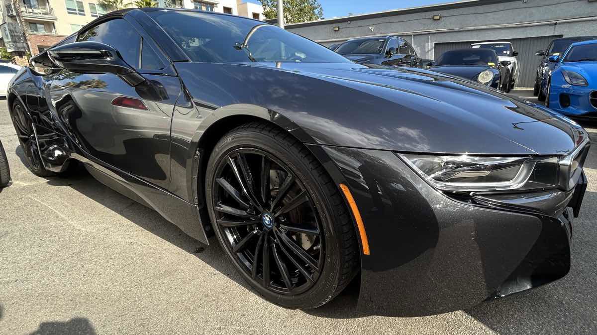 Used 2019 BMW i8 Roadster AWD/4WD image 1
