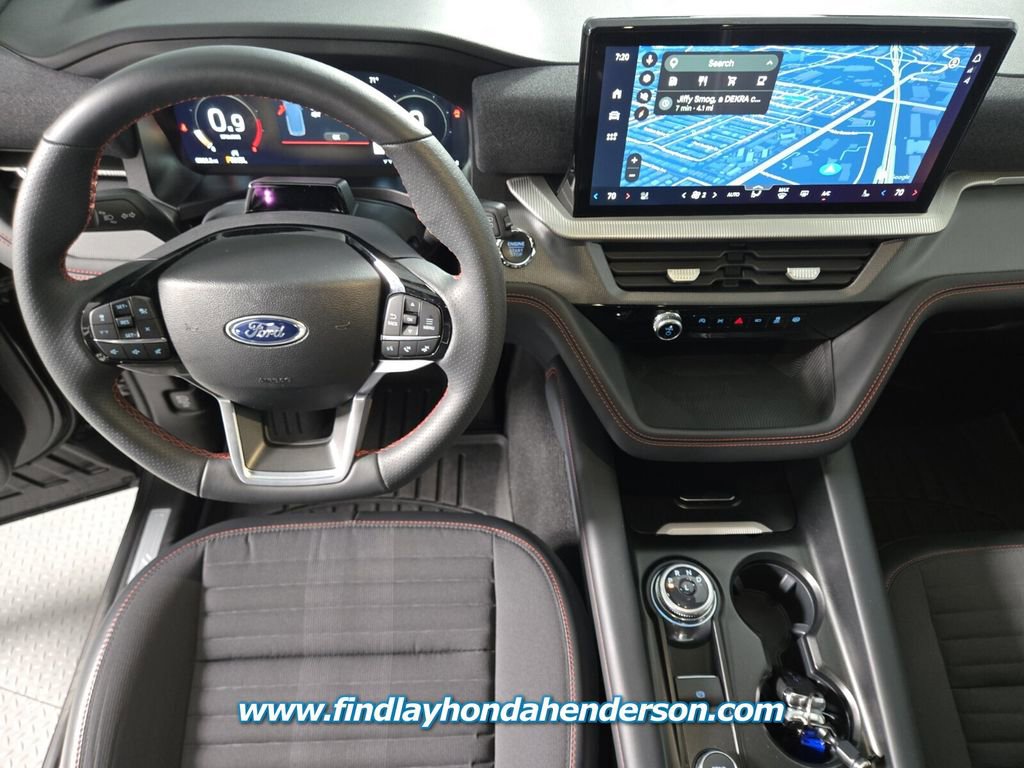 Used 2025 Ford Explorer ST-Line image 17
