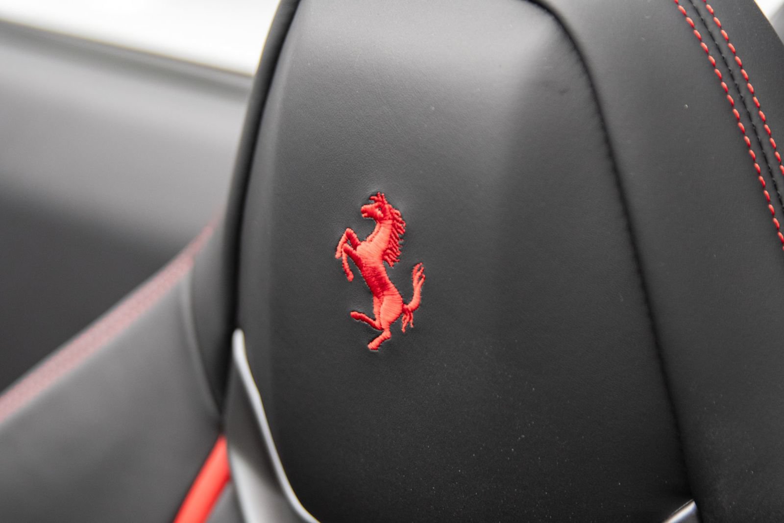 Used 2025 Ferrari 296 GTS RWD image 26