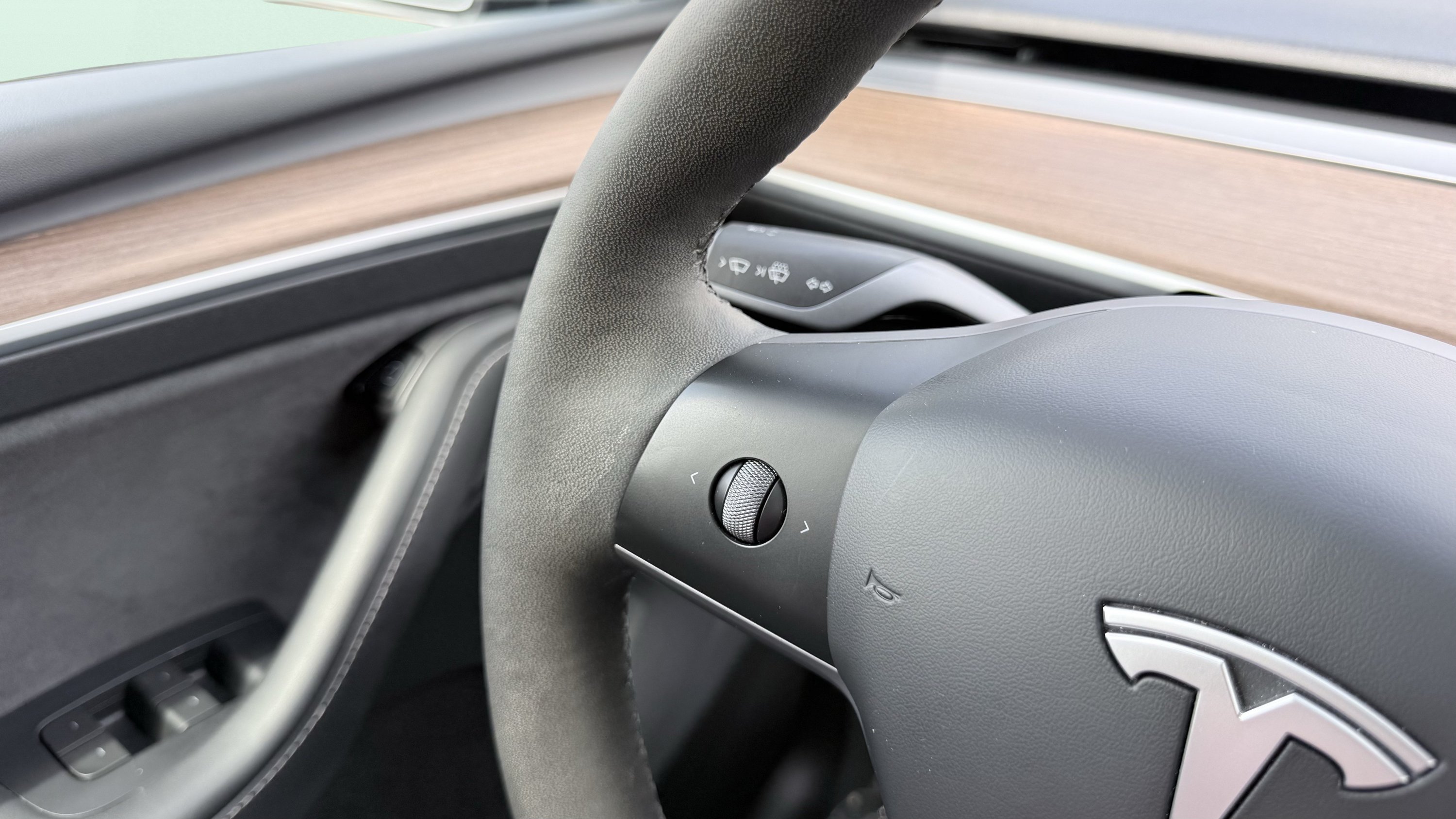 Used 2024 Tesla Model Y Long Range RWD image 55