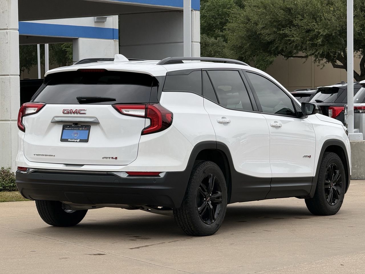 Certified 2024 GMC Terrain AT4 AWD/4WD image 4