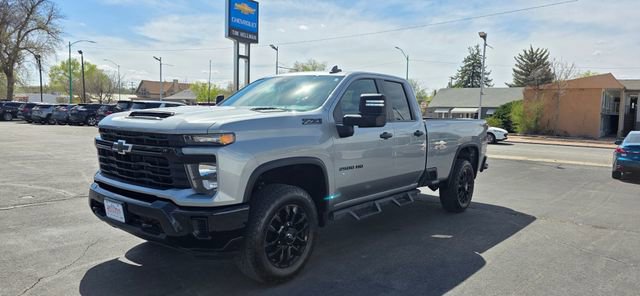 Used 2025 Chevrolet Silverado 2500 Custom w/ Custom Value Package image 3