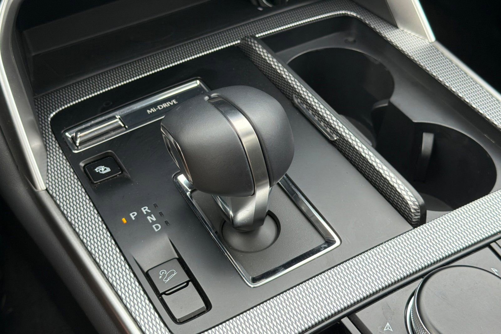 Certified 2025 MAZDA CX-90 Plug-In Hybrid w/Premium Sport image 20