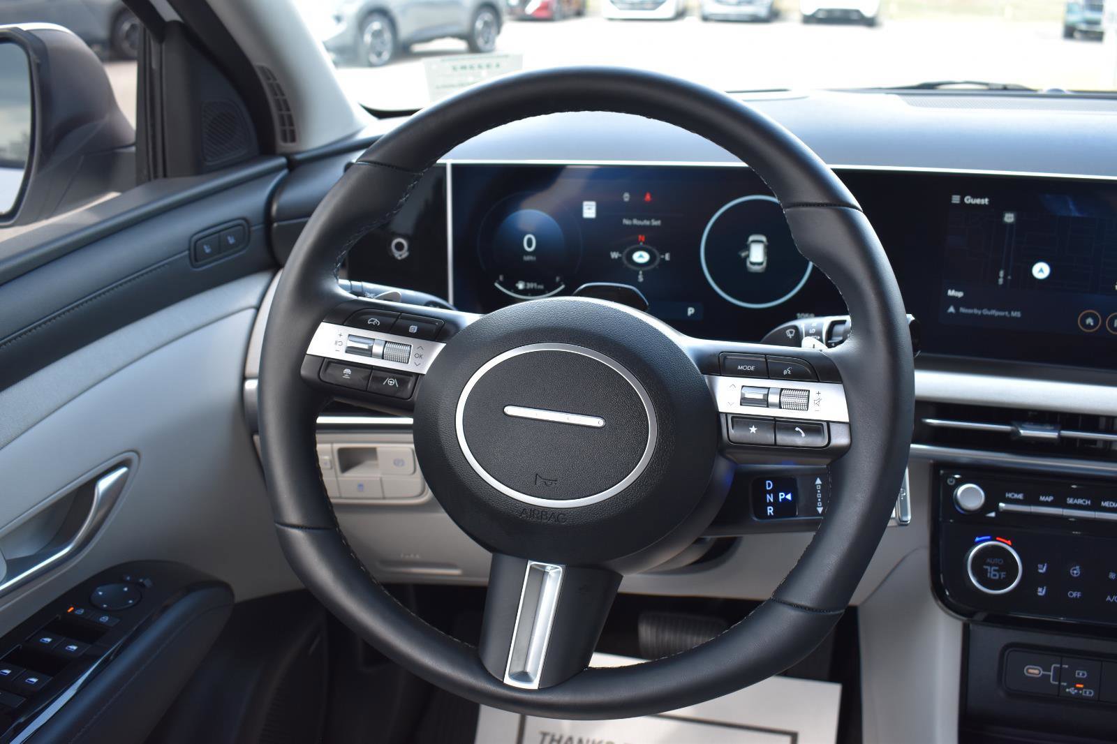 Used 2025 Hyundai Tucson Limited image 34