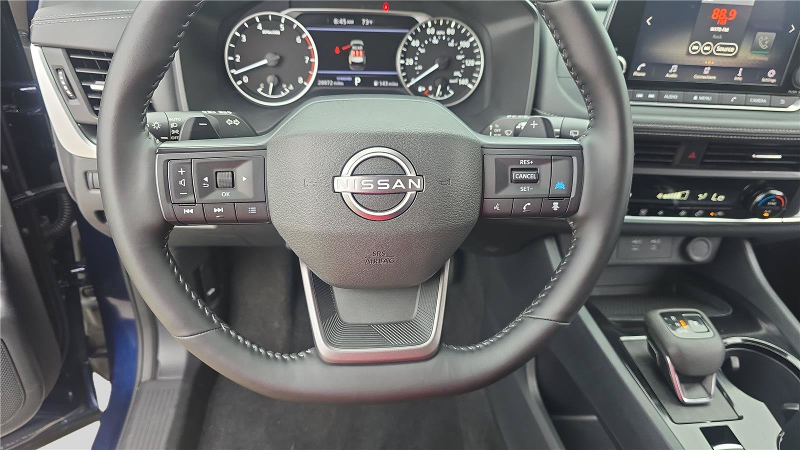 Used 2025 Nissan Rogue SV FWD image 26