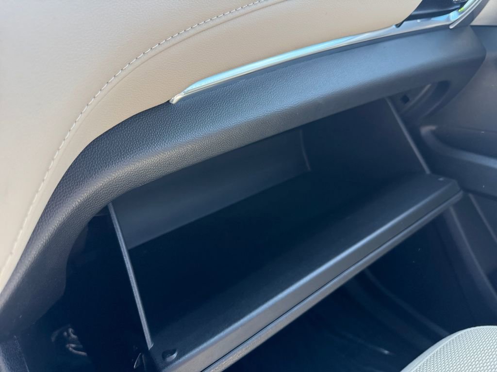 Certified 2023 Chevrolet Traverse LS image 23