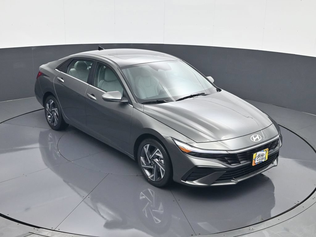 New 2026 Hyundai Elantra Limited FWD image 15