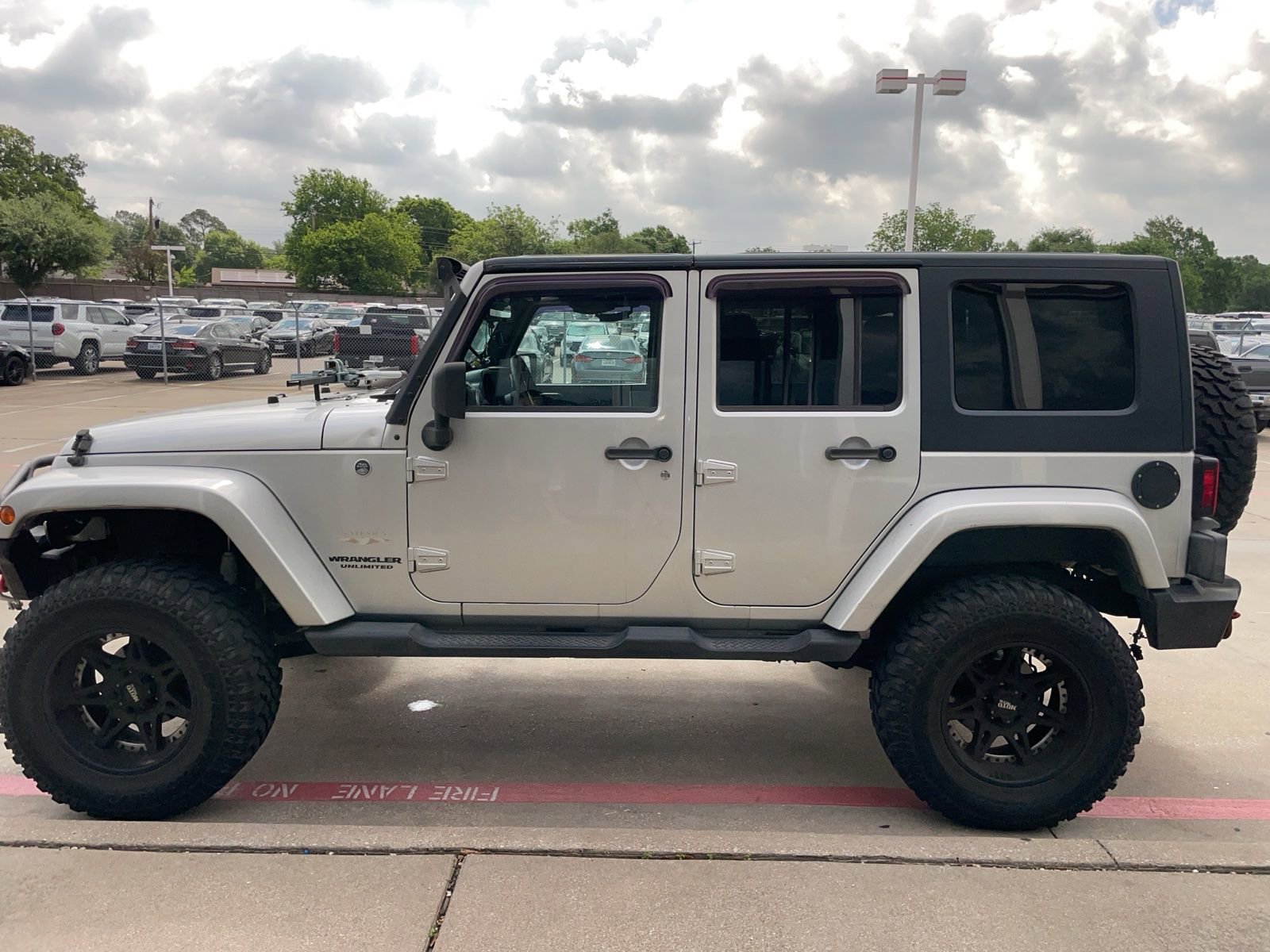 Used 2008 Jeep Wrangler Unlimited Sahara w/ Trailer Tow Group AWD/4WD image 3