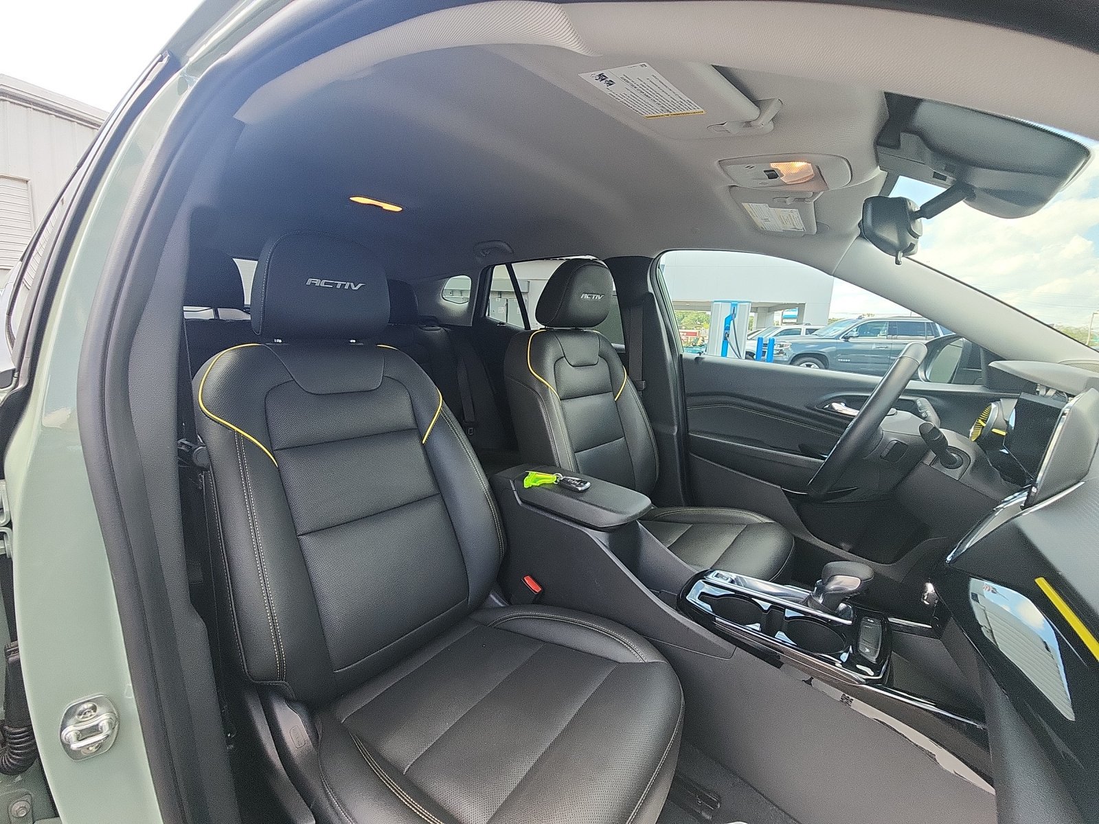Used 2025 Chevrolet Trax ACTIV w/ Driver Confidence Package FWD image 23
