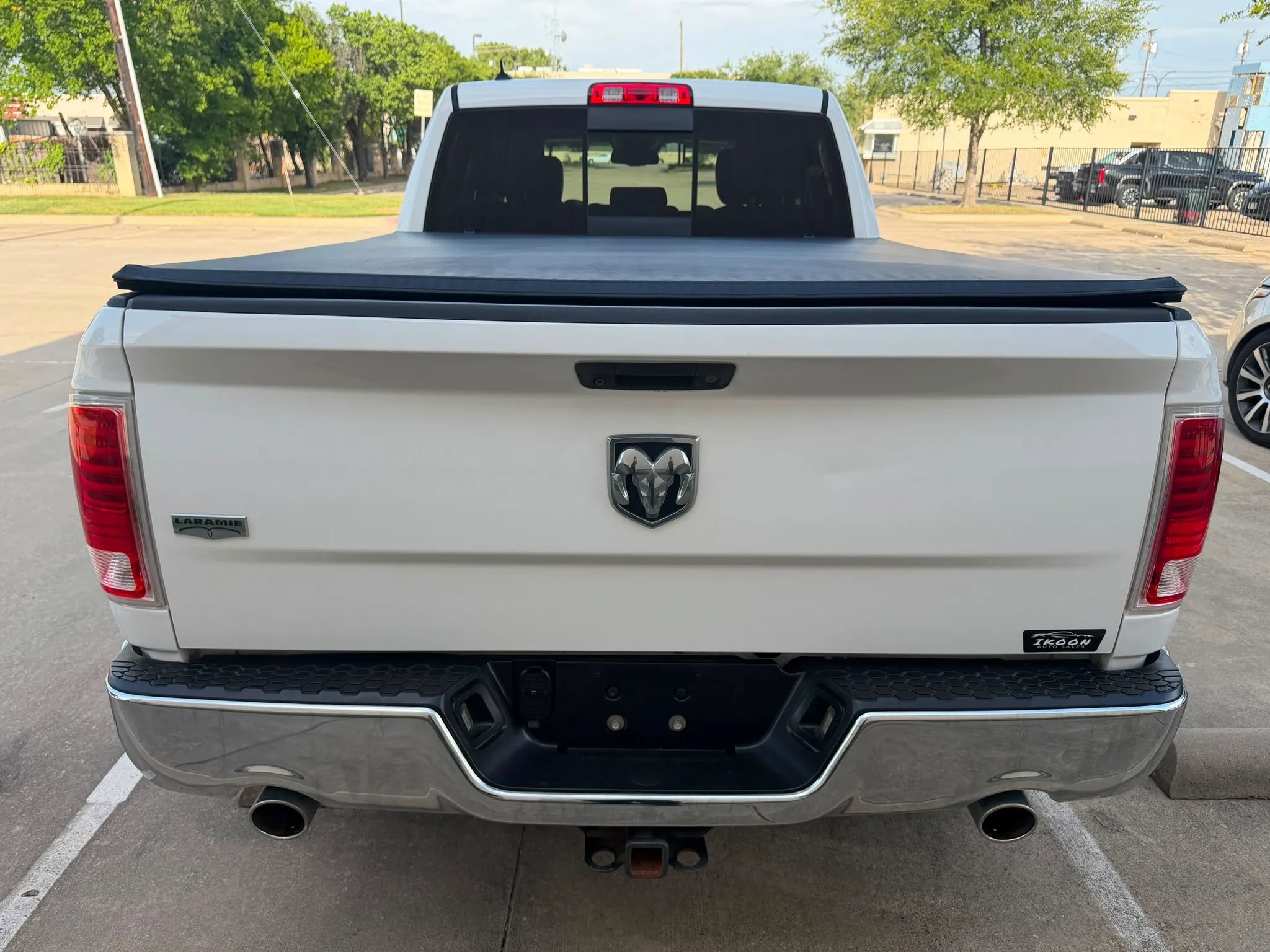 Used 2017 RAM 1500 Laramie RWD image 7