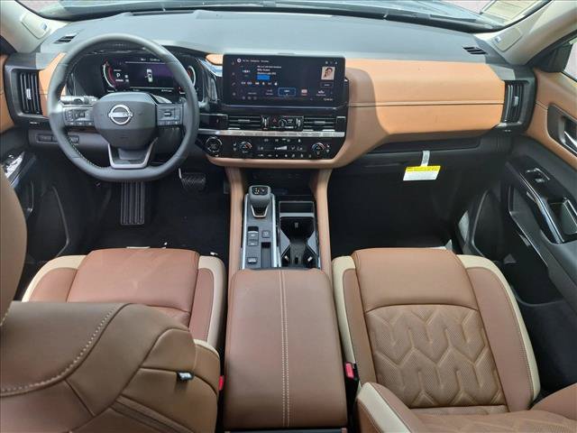 New 2026 Nissan Pathfinder Platinum FWD image 13