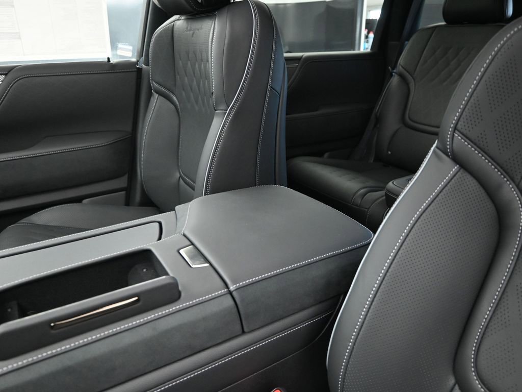 New 2026 INFINITI QX80 Autograph w/ Premium Cargo Package image 14