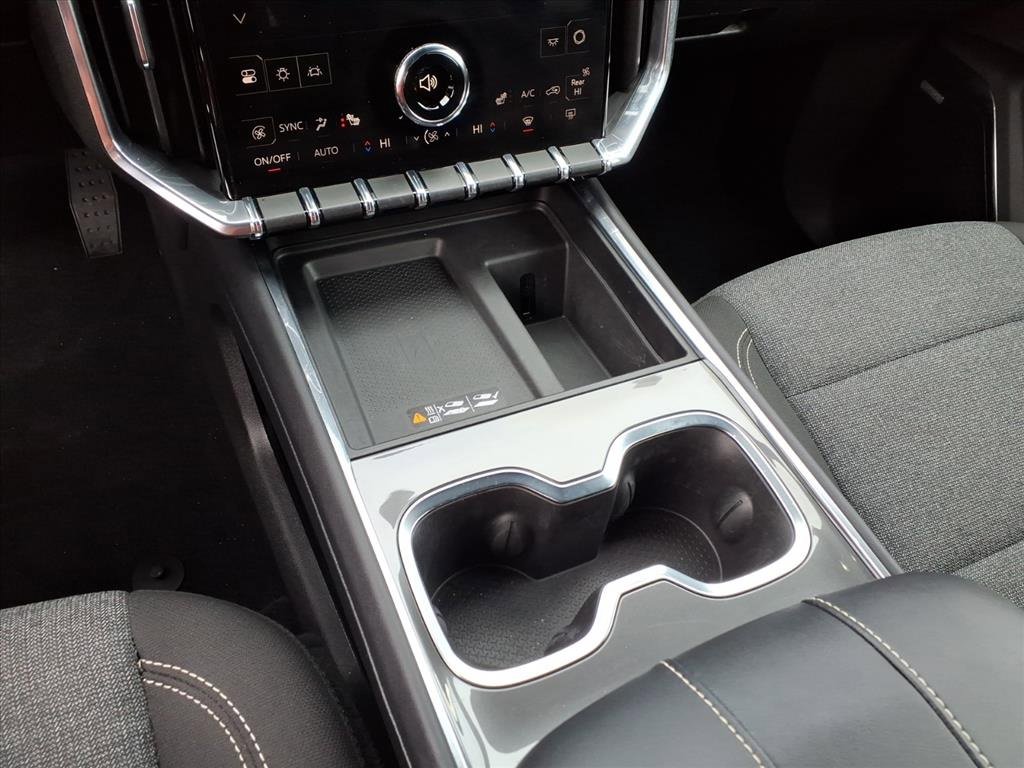 Used 2025 GMC Acadia Elevation image 31