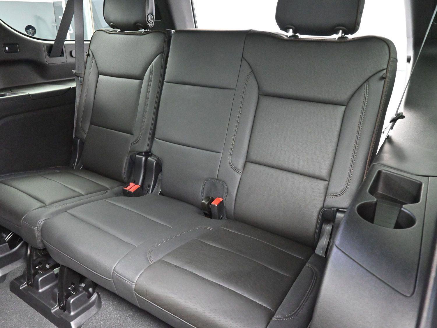 Used 2024 Chevrolet Suburban High Country image 34