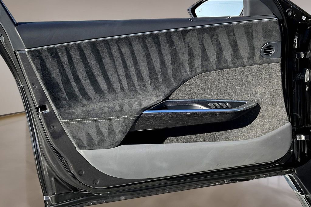 Used 2023 Lucid Air Grand Touring image 18