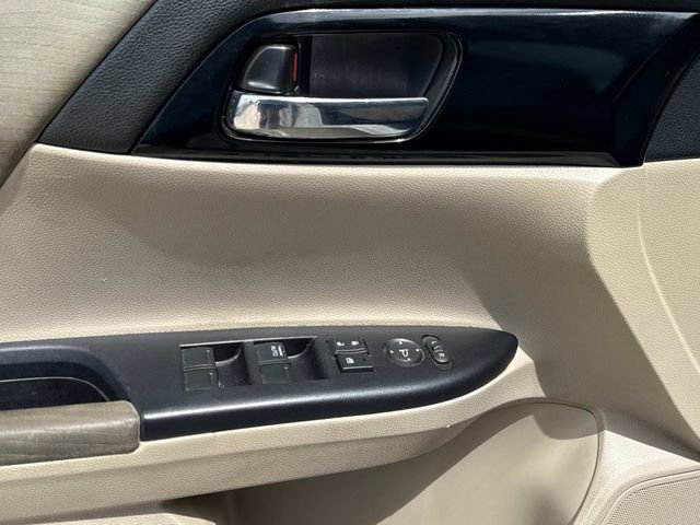 Used 2017 Honda Accord LX image 25