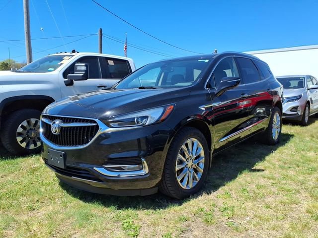 Used 2020 Buick Enclave Premium w/ Sun and Sites Package AWD/4WD image 3