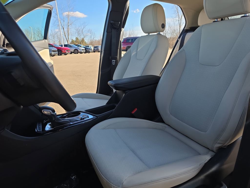 Used 2023 Buick Encore GX Preferred w/ Cold Weather Comfort Package image 15