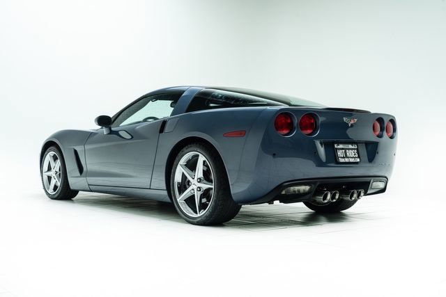 Used 2011 Chevrolet Corvette Coupe w/ 1LT image 18